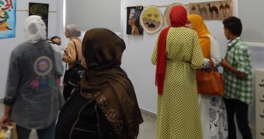صور.. معرض فنى لطلاب تربية نوعية بمتحف كفر الشيخ