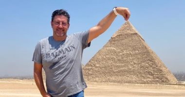 فيتوريا فى نزهة سياحية بالأهرامات قبل انطلاق معسكر المنتخب.. فيديو وصور