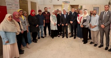 وزير السياحة والآثار في جولة بمقر الوزارة بالزمالك للتعرف على العاملين وآليات سير العمل