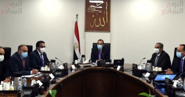 رئيس الوزراء يتابع الموقف التنفيذى لمشروع تجميع وتصنيع مشتقات البلازما
