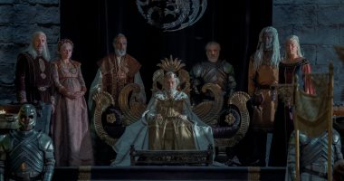 الحلقة الأولى من House of the Dragon.. أحداث متسارعة وغياب الحوار الدسم قبل حرب "رقصة التنانين".. والأميرة الهادئة رينيرا تارجيريان محور اهتمام جورج مارتن فى إبراز هيمنة نساء عائلة الشعر الذهبى فى ويستروس