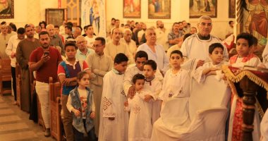 عيد العذراء.. تعرف على أبرز الألحان والترانيم فى قداسات الكنيسة اليوم