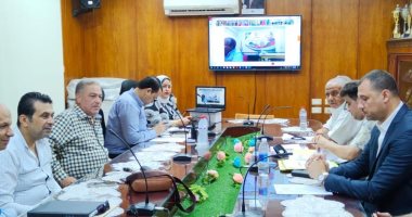وكيل تعليم الغربية يتابع امتحانات الدور الثانى للثانوية من غرفة العمليات