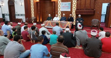 التفسير وعلوم الحديث أبرز دروس مجالس الإقراء على كبار العلماء.. صور