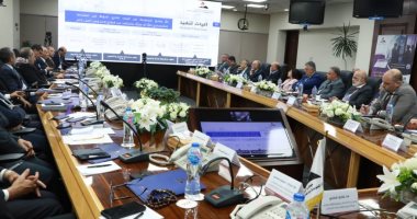 توصيات ورشة العمل الـ 26 بمجلس الوزراء لمناقشة مستهدفات قطاع التشييد والبناء بوثيقة "ملكية الدولة".. مطالب بزيادة الاستثمارات بمجالات الإسكان الاجتماعي.. واستغلال الأصول العامة لعقد شراكات مع المطورين العقاريين