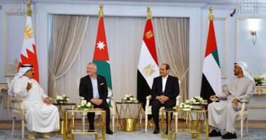 الرئيس السيسى وقادة الأردن والإمارات والبحرين يبحثون فى العلمين العلاقات الأخوية ومختلف جوانب التعاون المشترك.. والقادة العرب يجددون دعمهم للجهود والمساعى الهادفة إلى ترسيخ الأمن والسلام والاستقرار