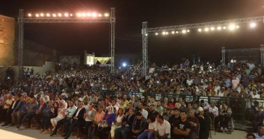 تجليات روحانية لشيخ المنشدين ياسين التهامي ومريديه فى القلعة.. فرقة مواويل تغنى من الفولكلور المصرى.. 35 ألف مشاهد لمحكى القلعة من مختلف محافظات مصر فى7 أيام.. وقناة "الحياة" تواصل نقل الفعاليات لحظة بلحظة