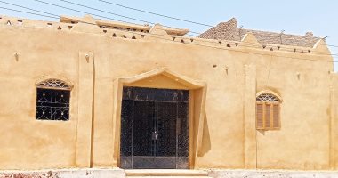 الانتهاء من تجديد واجهة ديوان قرية المهندس حسن فتحى بمدينة القرنة