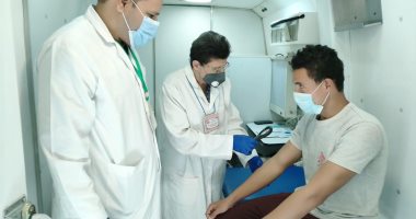 صحة المنيا تقدم الخدمات الطبية لـ1624 مواطنا بقرية هوارة بمركز مطاى.. صور
