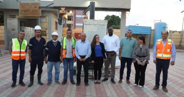 فريق الهيئة الأمريكية للتنمية الدولية يتفقد محطة الصرف الصحى بدرنكة بأسيوط