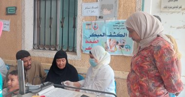 "صحة الأقصر" تنظم قافلة طبية فى وحدة سالم مكى بالزينية بكافة التخصصات.. صور