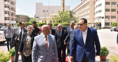 عوض تاج الدين: المبادرات الرئاسية نقلة نوعية فى المجال الصحى وخفضت من الأمراض