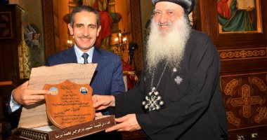 محافظ الغربية ومطران طنطا يفتتحان كنيسة ماري جرجس ببرما.. صور