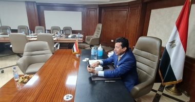 وزير الرياضة يهنئ شباب اليد بالحصول  علي لقب البطولة الأفريقية لكرة اليد برواندا