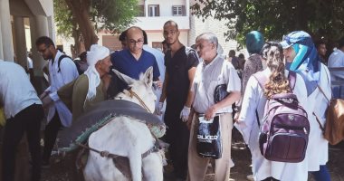 حياة كريمة فى أسيوط.. قوافل بيطرية لفحص وتحصين وعلاج مواشى المزارعين بالمجان