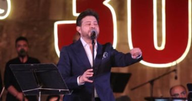 هاني شاكر يغنى "جانا الهوى" للعندليب في حفل مهرجان القلعة