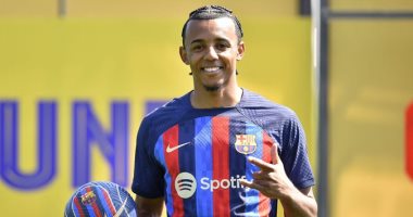 كوندي يشكو ضغط المباريات مع برشلونة 