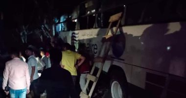 مصرع شخص وإصابة آخرين فى حادث تصادم أتوبيس بسيارة ملاكى بالهرم.. صور
