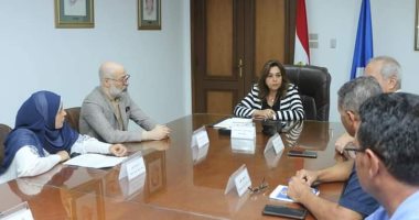 محافظ دمياط تبحث الموقف الحالى لمشروع معالجة صرف صحي طبل