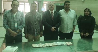 جمارك مطار أسيوط تضبط محاولة تهريب كمية من النقد المصرى والأجنبي.. صور    