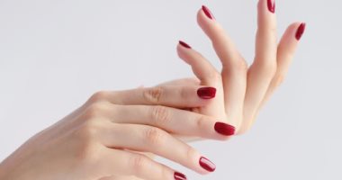 لو بتشكتى من خشونة اليدين.. 3 وصفات طبيعية لأكثر نعومة 