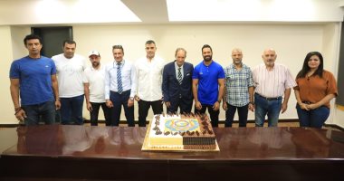 الإسماعيلى يكرم حمزة الجمل وجهازه المعاون.. صور
