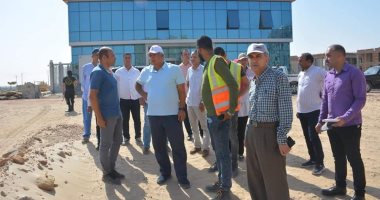 محافظ الوادي الجديد: انتهاء من تنفيذ أول مجمع حكومى مميكن بالصعيد قريبا