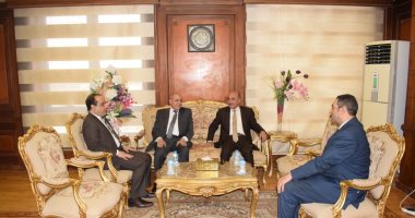 رئيس النيابة الإدارية يستقبل وزير العدل المستشار عمر مروان بمناسبة نهاية مدته