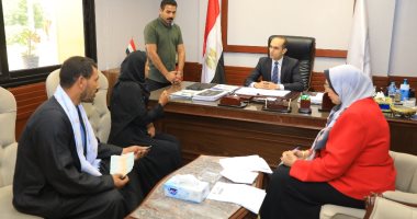 محافظ سوهاج ونائبه والسكرتير المساعد يلتقون 138 مواطنا لبحث مطالبهم وحل شكواهم