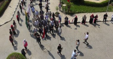 جامعة المنيا تقيم ممرا شرفيا تكريما لرئيسها