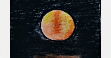 "نادية" موهوبة فى رسم البورتريهات.. وتحلم بالوصول للعالمية