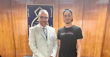 رسميا .. أحمد توفيق يوقع عقود انضمامه للبنك الأهلى لمدة 3 مواسم