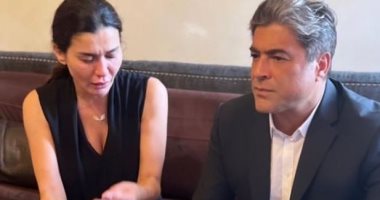 وائل كفورى يواسى نادين الراسى ويقوم بزيارة لمنزلها لتقديم واجب العزاء   