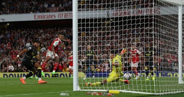 أرسنال يواصل إعتلاء صدارة الدوري الإنجليزي بفوز صعب أمام أستون فيلا 2-1