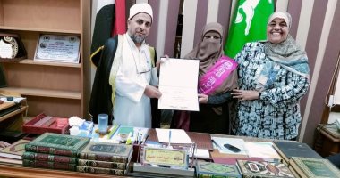 "منطقة الأزهرية بالشرقية" تكرم سامية خلف المعلمة القدوة الأولى على مستوى الجمهورية