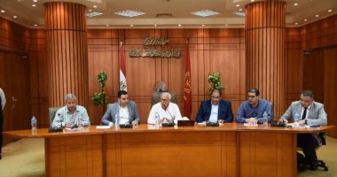 محافظ بورسعيد يستعرض ما تم إنجازه ضمن المبادرة الوطنية للمشروعات الخضراء