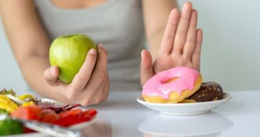 طرق مختلفة لوقف الشعور بالجوع.. منها بدء اليوم بإيجابية