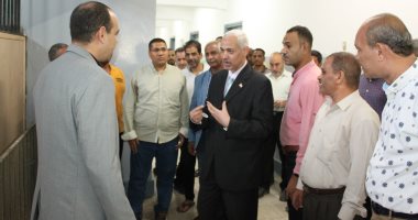 رئيس جامعة أسيوط يوجه بالانتهاء أعمال الإحلال والتجديد للمدن الجامعية.. صور