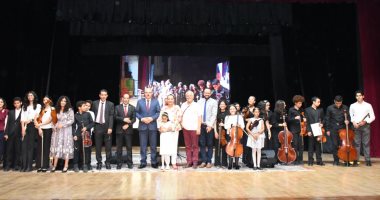 حفل كلاسيكى بمسرح جامعة قناة السويس لأوائل كونسرفتوار الإسكندرية