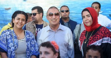 محافظ الإسكندرية يؤكد دعمه ورعايته لجميع الفعاليات الثقافية والفنية 