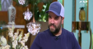 "توتا" يفقد الكثير من الوزن بعد أزمته الصحية خلال استضافته فى "معكم".. صور