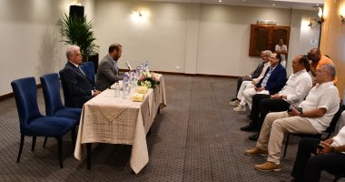 محافظ جنوب سيناء يلتقي مالكى الفنادق والمنشآت السياحية استعدادا لمؤتمر المناخ