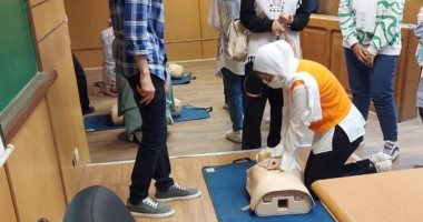 اتحاد طلاب جامعة الإسكندرية يطلق دورة إسعافات أولية بكلية الطب