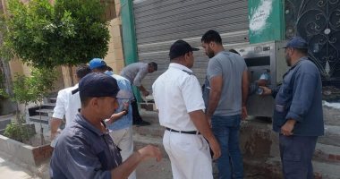 غلق وتشميع 50 نشاطا تجاريا فى قطع سكنية بالعاشر من رمضان