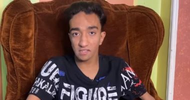 حكاية طفل بلا ذراعين وقلبه فى الجانب الأيمن.. لم يفقد الأمل وأصبح بطلا بالجرى (فيديو)