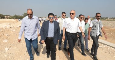 وزير الرى يتفقد مشروعات الحماية من أخطار السيول فى بنى سويف