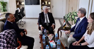 وزير التعليم العالي يبحث سبل التعاون مع المعهد المتحد للعلوم النووية بروسيا