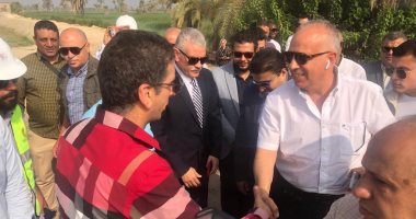 استعداد مبكر لأمطار الشتاء.. وزير الرى يتفقد منشآت حماية قرية سنور ببنى سويف من مخاطر السيول.. إنشاء 16 بحيرة وسد.. تنفيذ المنشآت على زمن تكراري 300 عام.. واستيعاب كمية من المياه تصل إلى 51 مليون متر مكعب.. صور