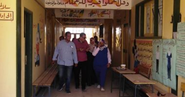 نائب محافظ أسوان تتابع استعداد 1460 مدرسة للعام الدراسى الجديد