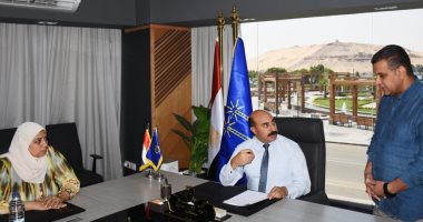 محافظ أسوان يعلن فتح باب القبول للالتحاق بمدارس التمريض للعام الدراسى المقبل